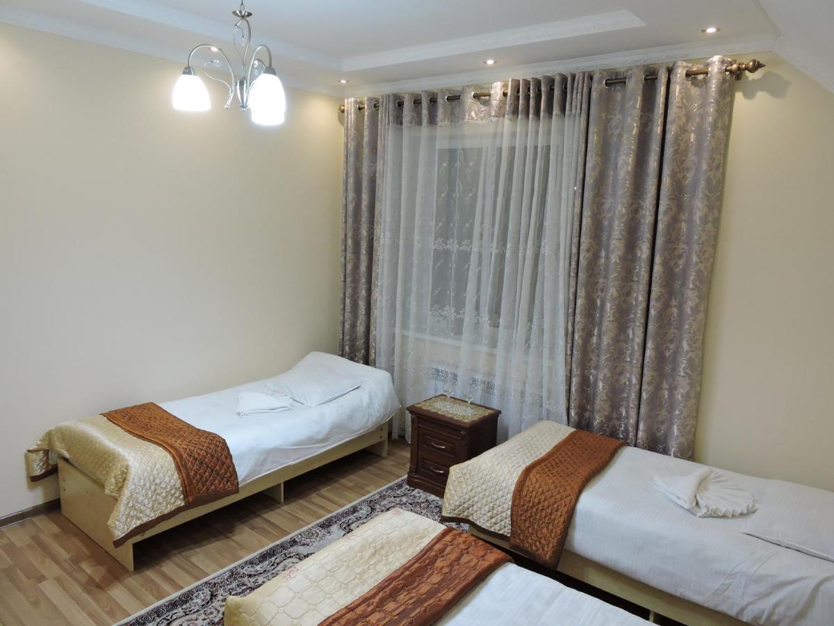 Guest House Ulukbek Bokonbayevo Luaran gambar