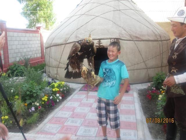 Guest House Ulukbek Bokonbayevo Luaran gambar