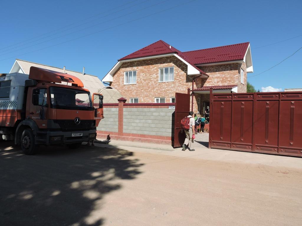 Guest House Ulukbek Bokonbayevo Luaran gambar